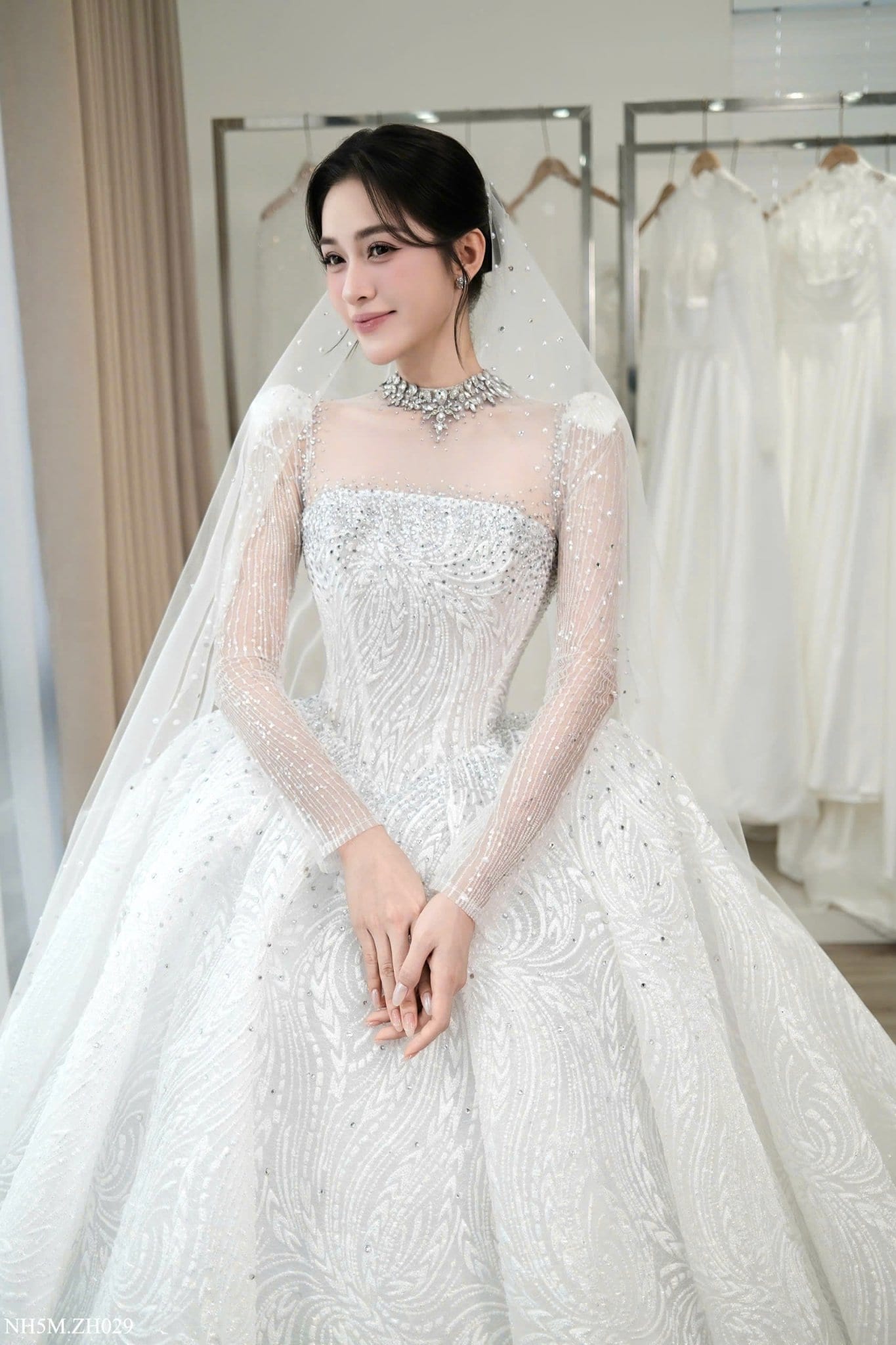 Concept chụp ảnh cưới đẹp tự nhiên tại đồi chè Thanh Chương Nghệ An do Khói Studio thực hiện